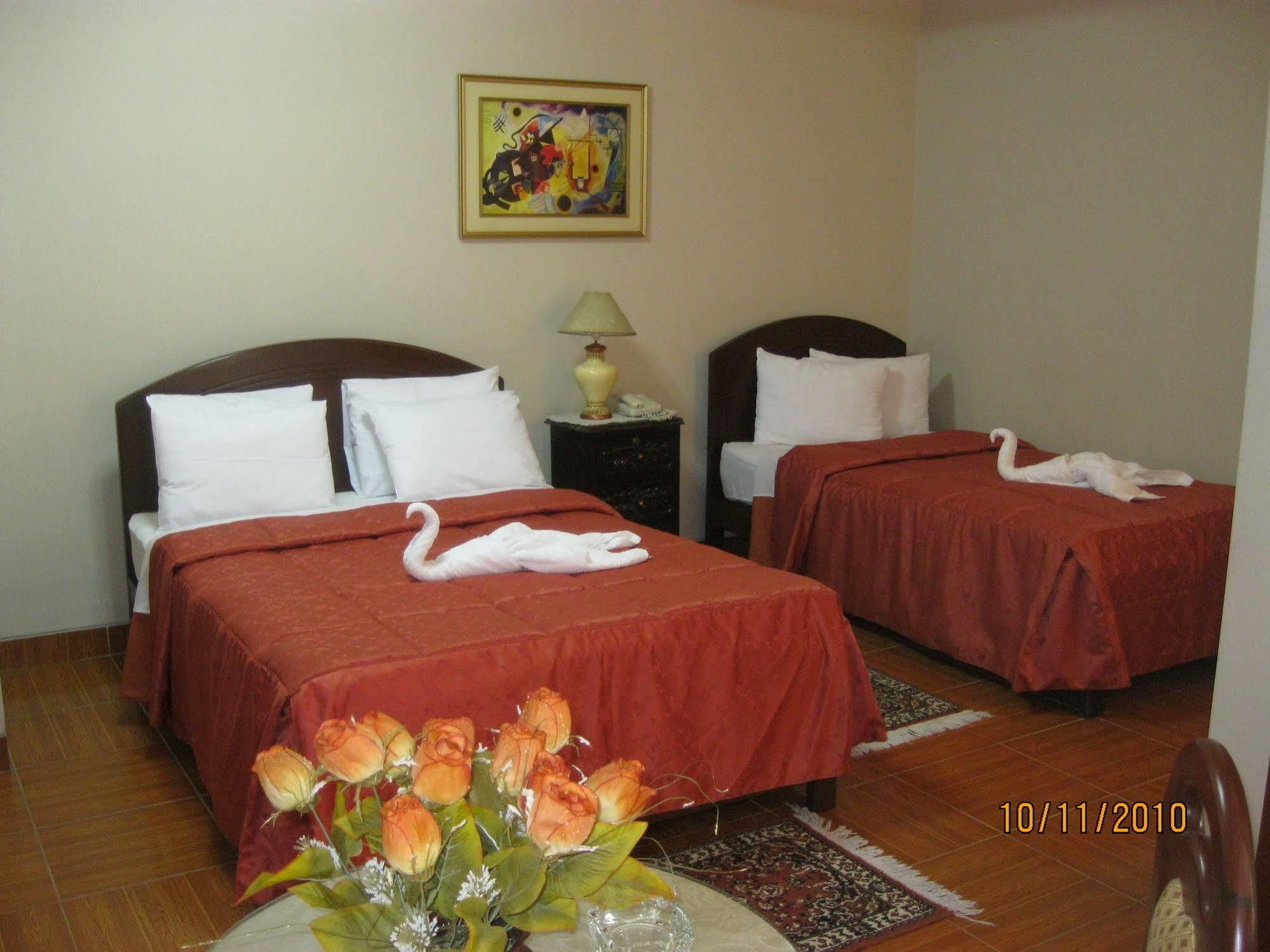 Hotel Suite Plaza Trujillo Eksteriør bilde