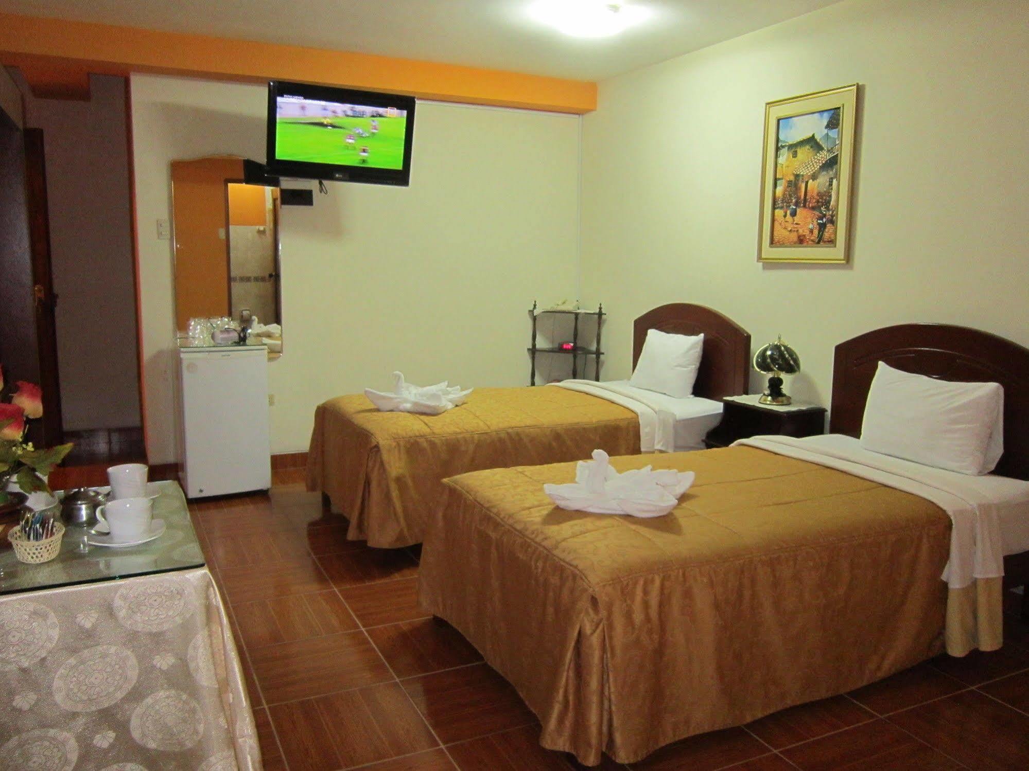 Hotel Suite Plaza Trujillo Eksteriør bilde